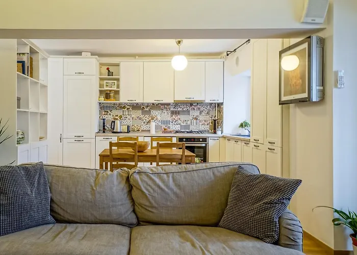 Visit Bucharest Romana Square Central Apt. - Metro