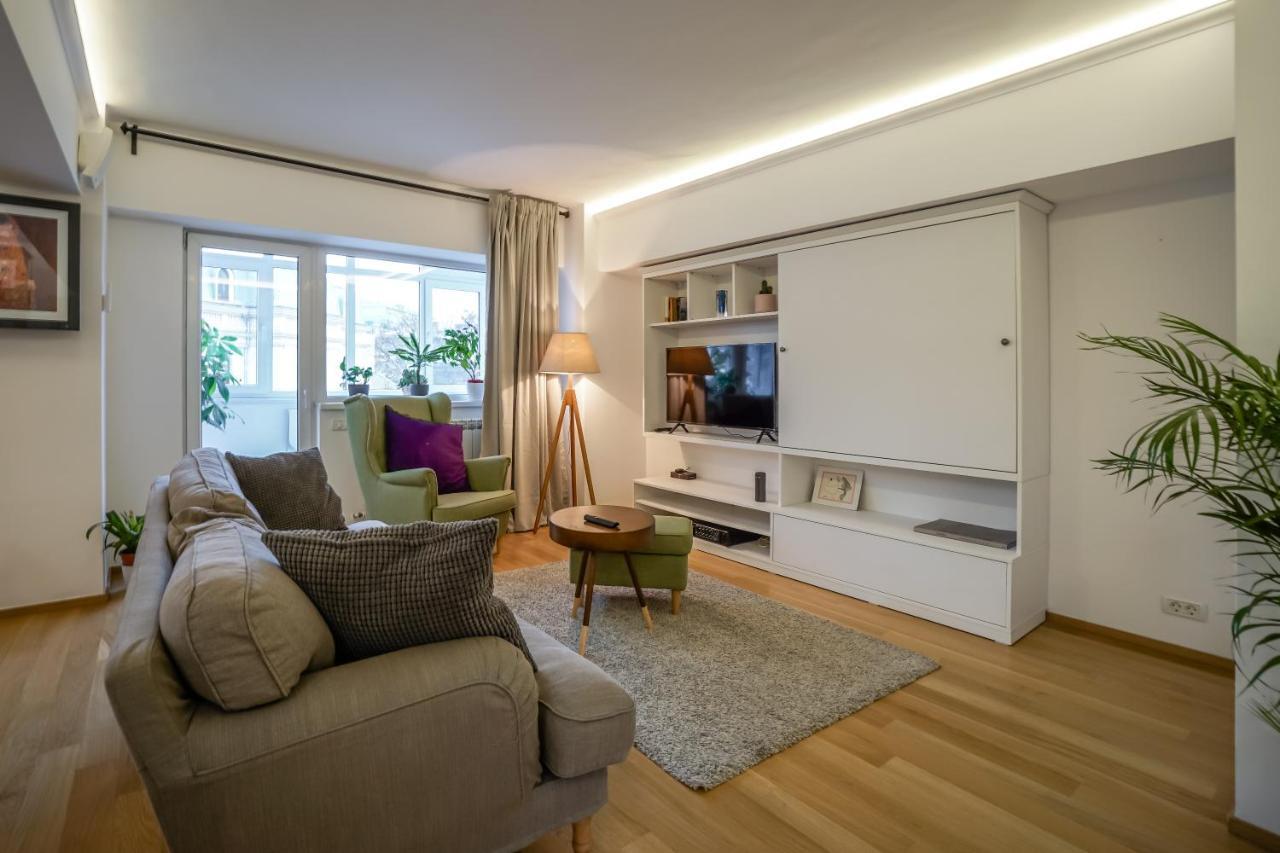 Visit Romana Square Apt. - Metro Apartament *