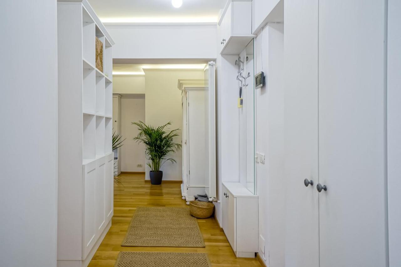 Visit Romana Square Apt. - Metro Apartament Bucureşti